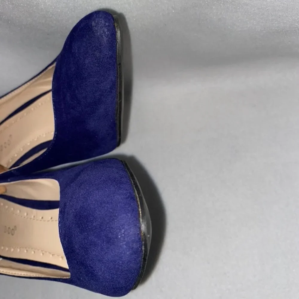 Bamboo Size 8 1/2 Cobalt Blue Ankle Strap Wedges